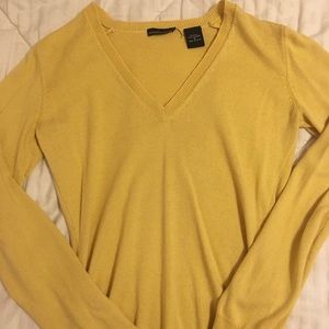 MODA international yellow cashmere sweater